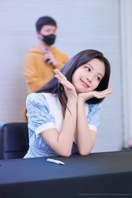NiNi Kim