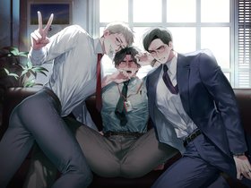 Bú l trai đeo kính